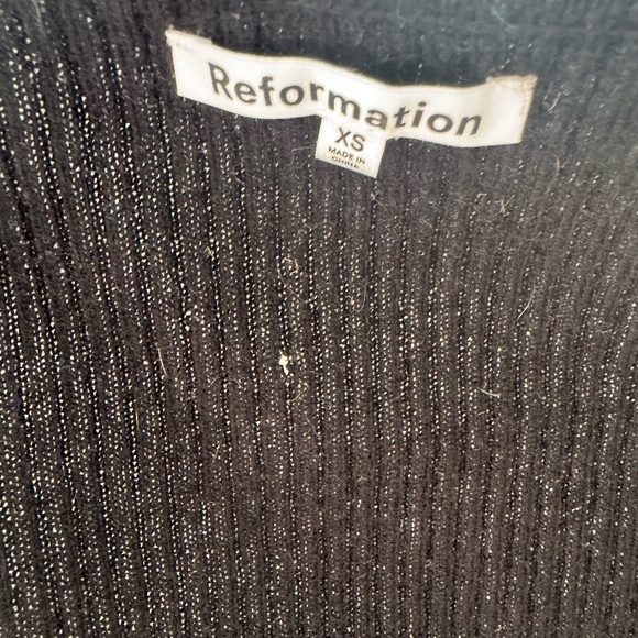 Reformation Pearl Closure Cashmere Crop - Picture 3 of 3